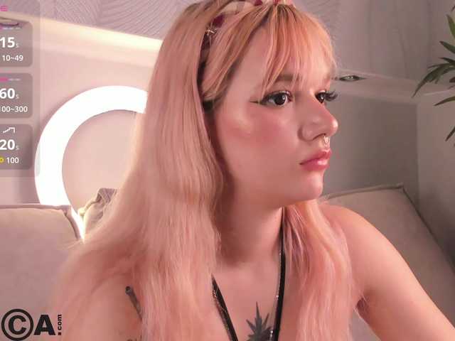 Molly-Platt live cam on BongaCams