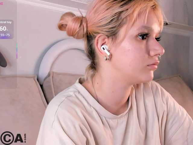 Molly-Platt live cam on BongaCams