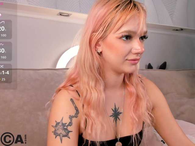 Molly-Platt live cam on BongaCams