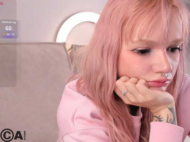 Molly-Platt live cam on BongaCams