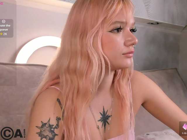 Molly-Platt live cam on BongaCams