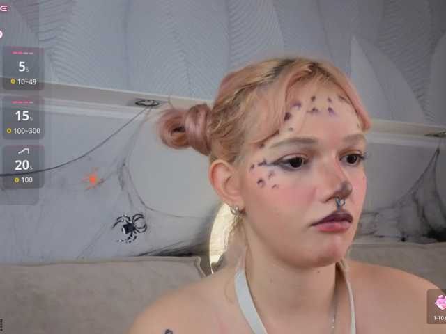 Molly-Platt live cam on BongaCams
