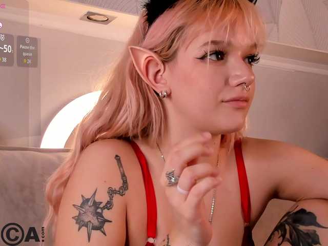Molly-Platt live cam on BongaCams