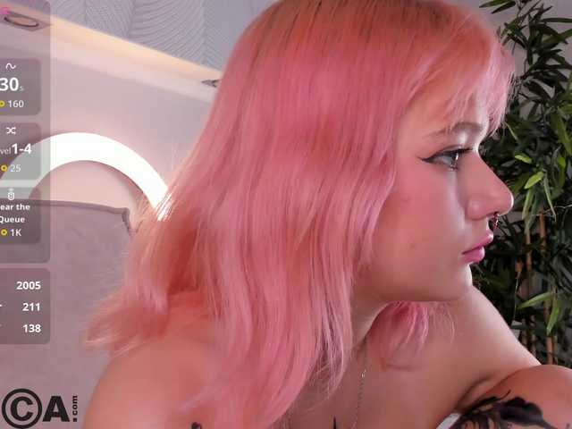 Molly-Platt live cam on BongaCams