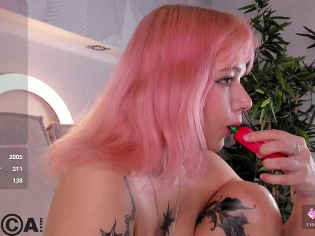 Molly-Platt live cam on BongaCams