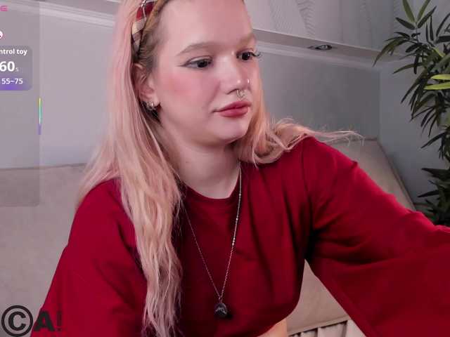 Molly-Platt live cam on BongaCams