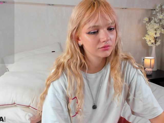 Molly-Platt live cam on BongaCams