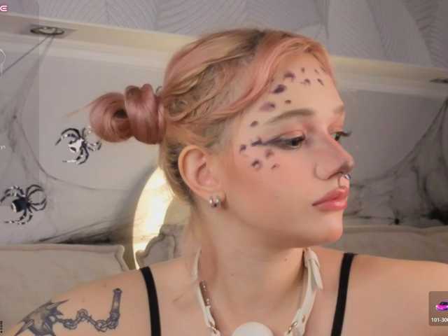 Molly-Platt live cam on BongaCams