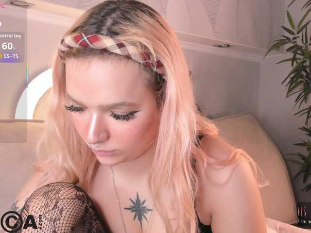 Molly-Platt live cam on BongaCams