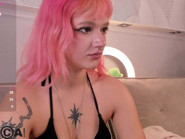 Molly-Platt live cam on BongaCams