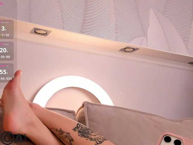 Molly-Platt live cam on BongaCams