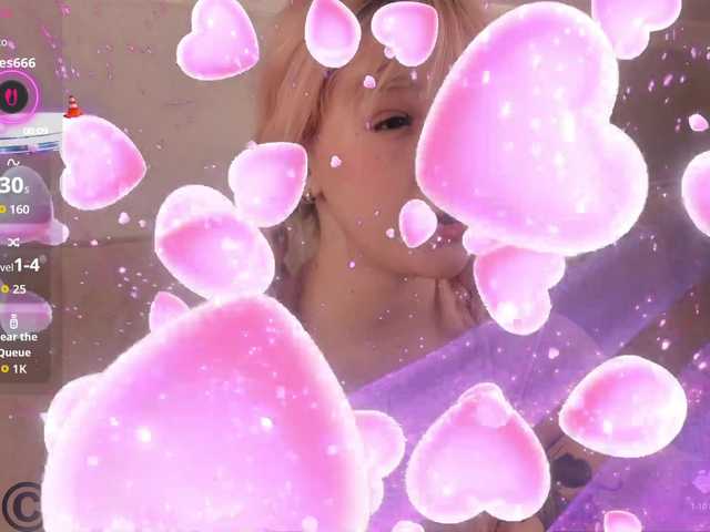 Molly-Platt live cam on BongaCams