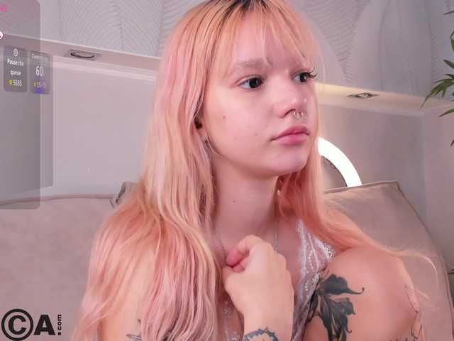 Molly-Platt live cam on BongaCams