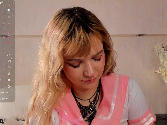 Molly-Platt live cam on BongaCams