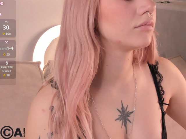 Molly-Platt live cam on BongaCams