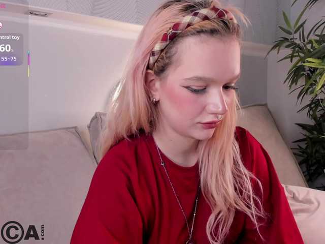 Molly-Platt live cam on BongaCams