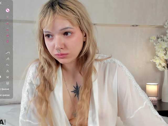 Molly-Platt live cam on BongaCams