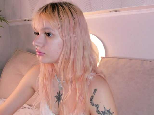 Molly-Platt live cam on BongaCams