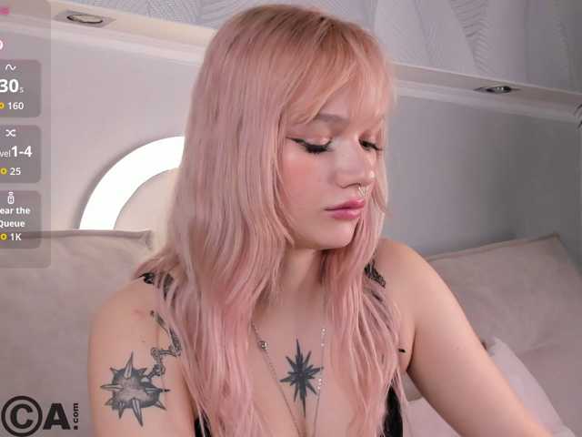 Molly-Platt live cam on BongaCams