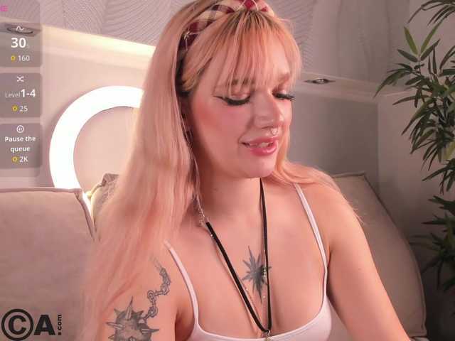 Molly-Platt live cam on BongaCams