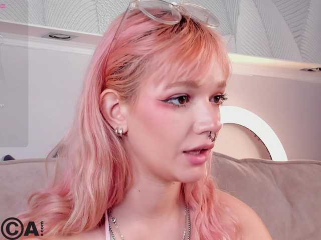Molly-Platt live cam on BongaCams