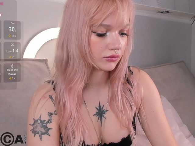 Molly-Platt live cam on BongaCams