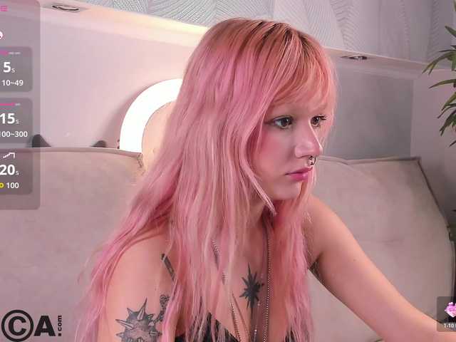 Molly-Platt live cam on BongaCams