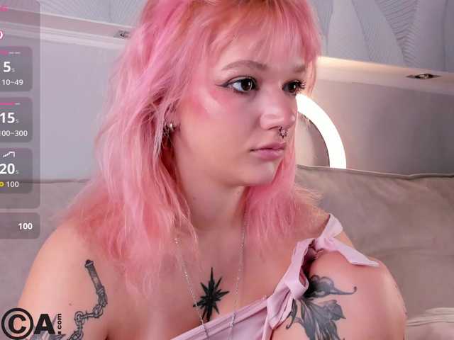 Molly-Platt live cam on BongaCams