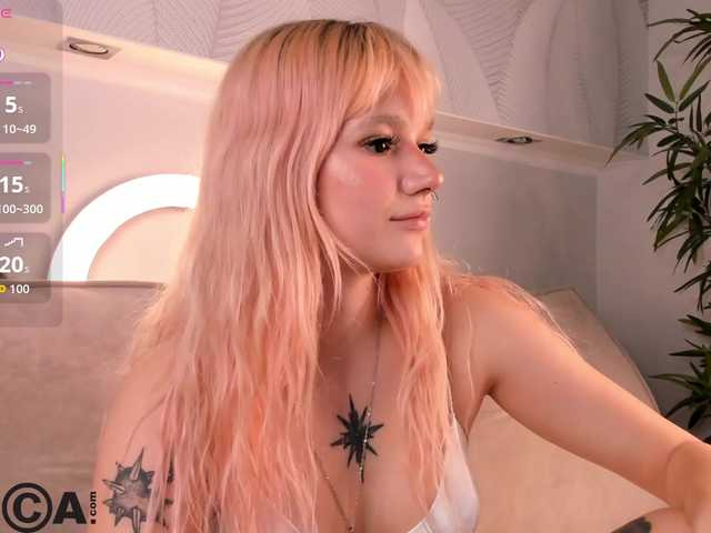 Molly-Platt live cam on BongaCams