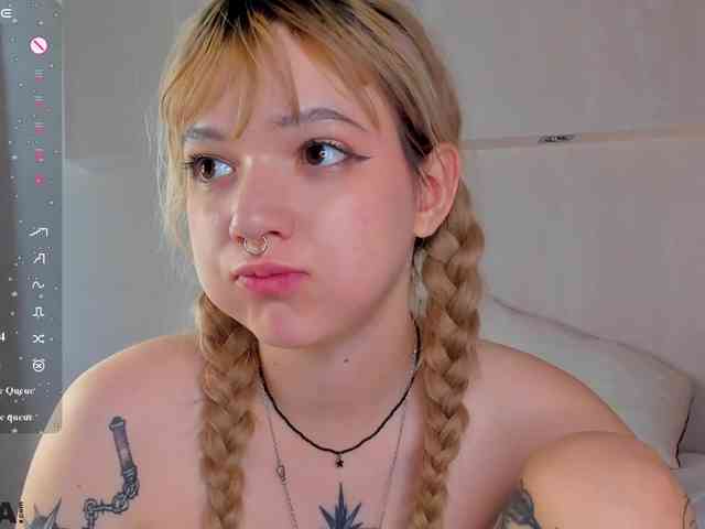 Molly-Platt webcam
