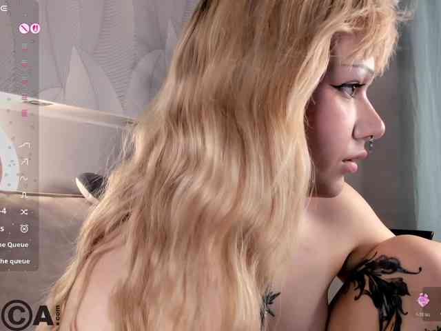 Molly-Platt webcam