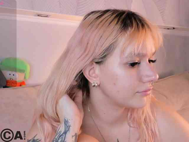 Molly-Platt webcam