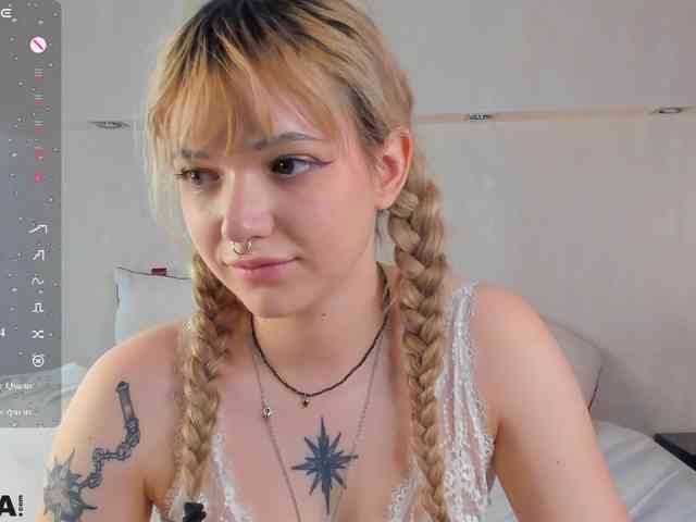 Molly-Platt webcam