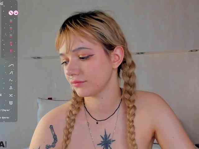 Molly-Platt webcam