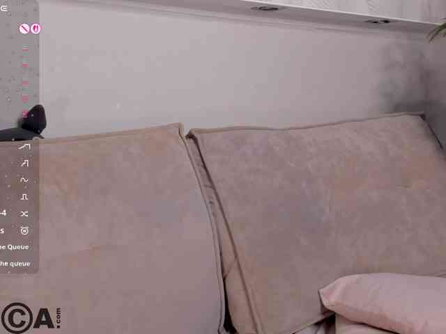 Molly-Platt webcam