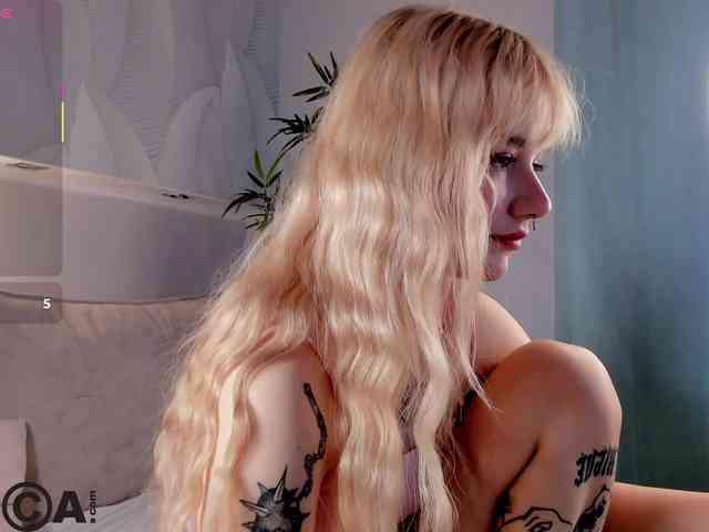 Molly-Platt webcam