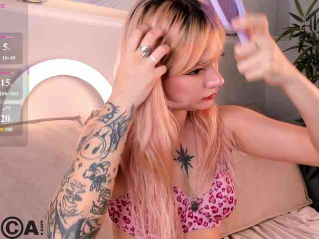 Molly-Platt webcam
