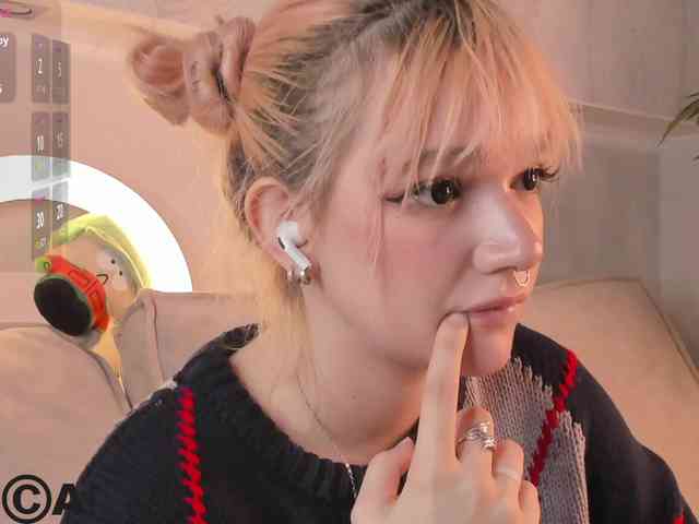 Molly-Platt webcam