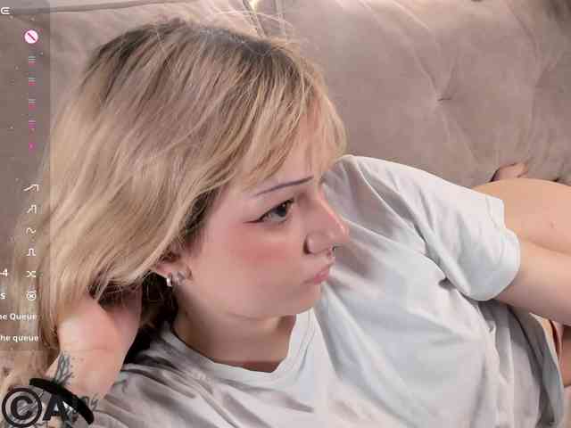 Molly-Platt webcam
