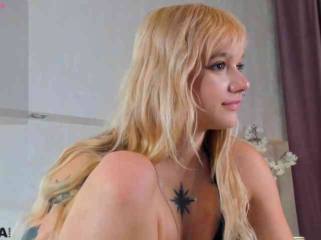 Molly-Platt webcam