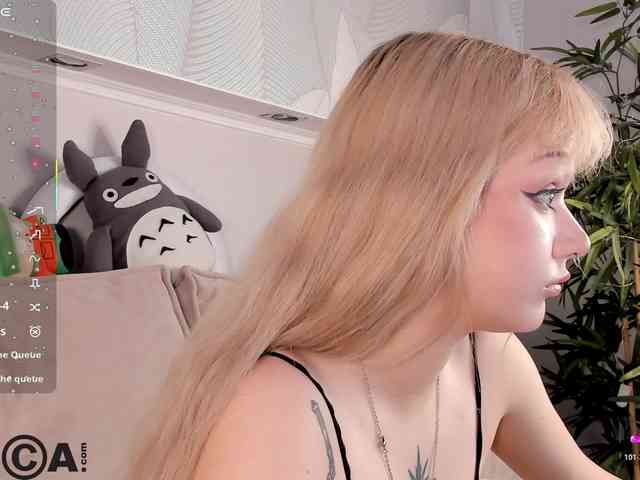 Molly-Platt webcam