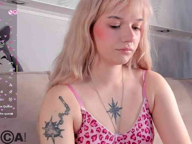 Model: Molly-Platt