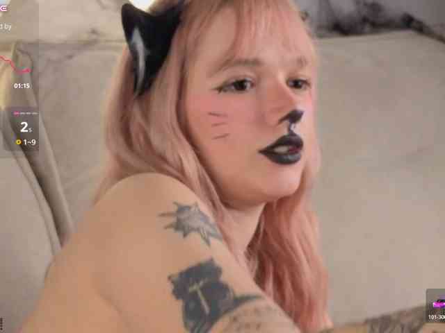Molly-Platt's webcam live show