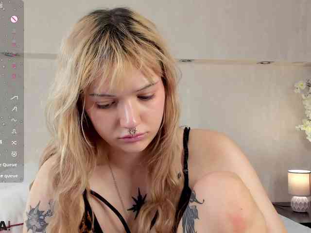 Molly-Platt webcam