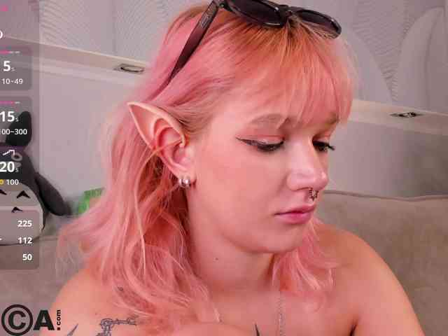 Molly-Platt webcam