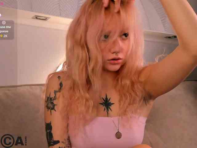 モデル: Molly-Platt