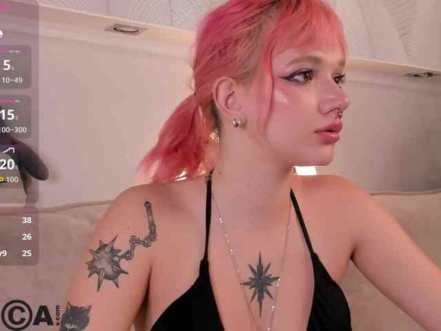 Molly-Platt webcam