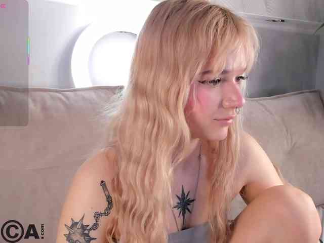 Molly-Platt webcam