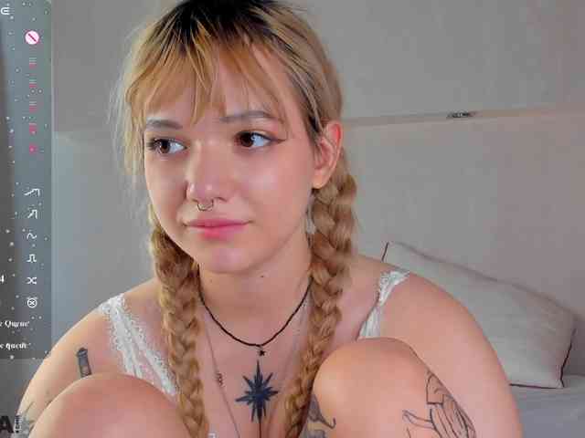 Molly-Platt webcam