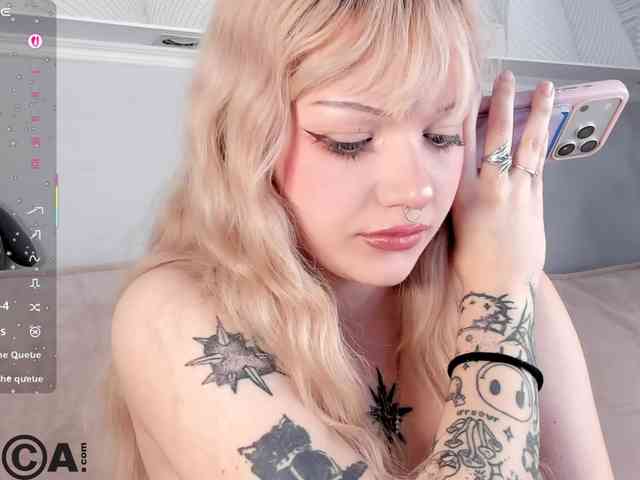 Molly-Platt webcam